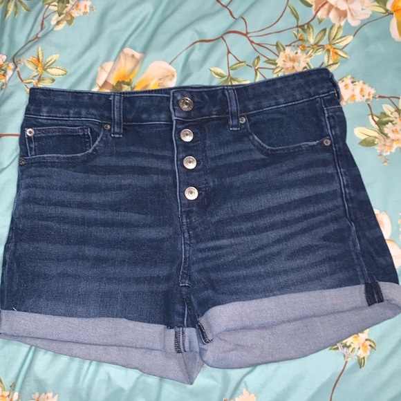Blue American Eagle high-waisted distressed shorts! - Picture 1 of 5